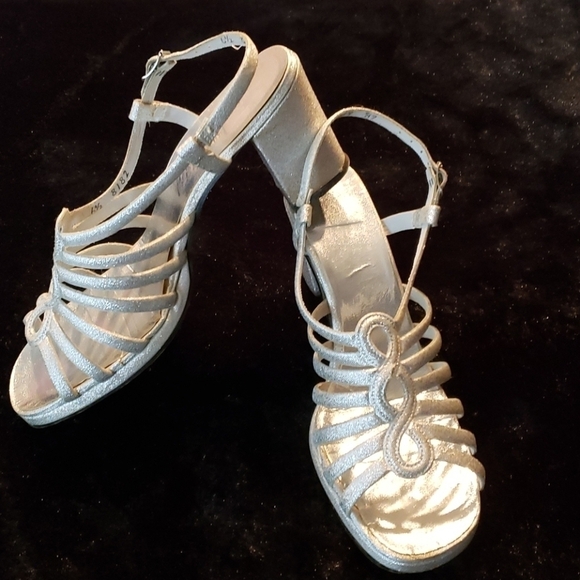 MYERS "Marcella" Silver Block Heel Sandals Vintage 6.5 3" Heel 1" Platform VGUC - Picture 1 of 14